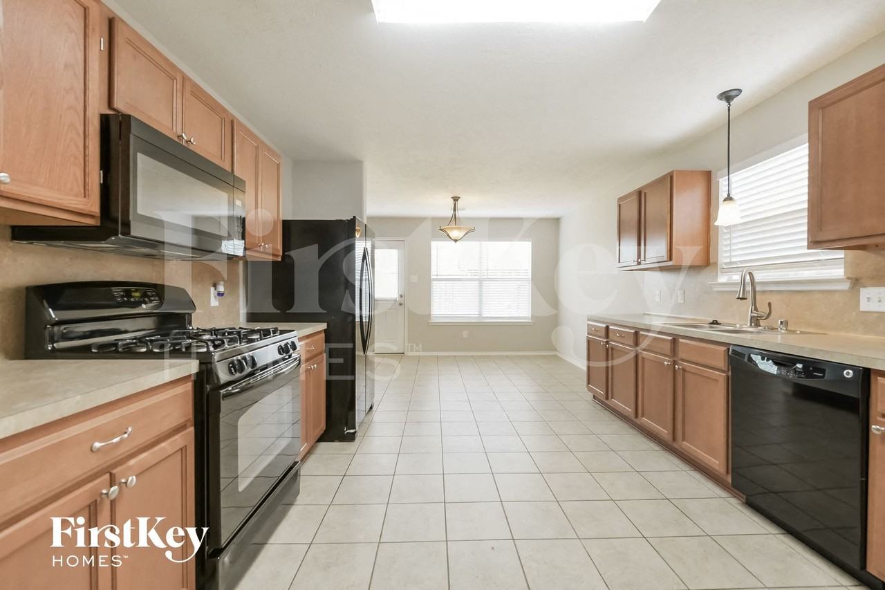 7330 Winter Song Dr - Photo 6 of 15