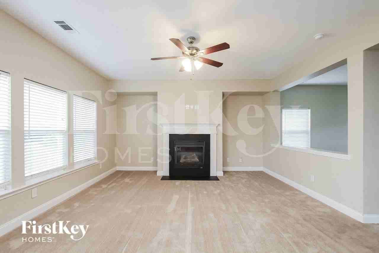 9709 Rocky Ford Club Rd - Photo 4 of 15