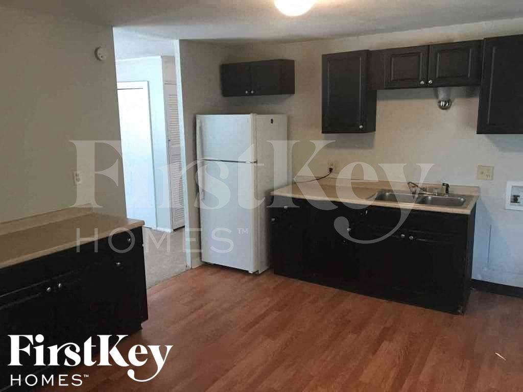 9525 E 39th Pl - Photo 4 of 14