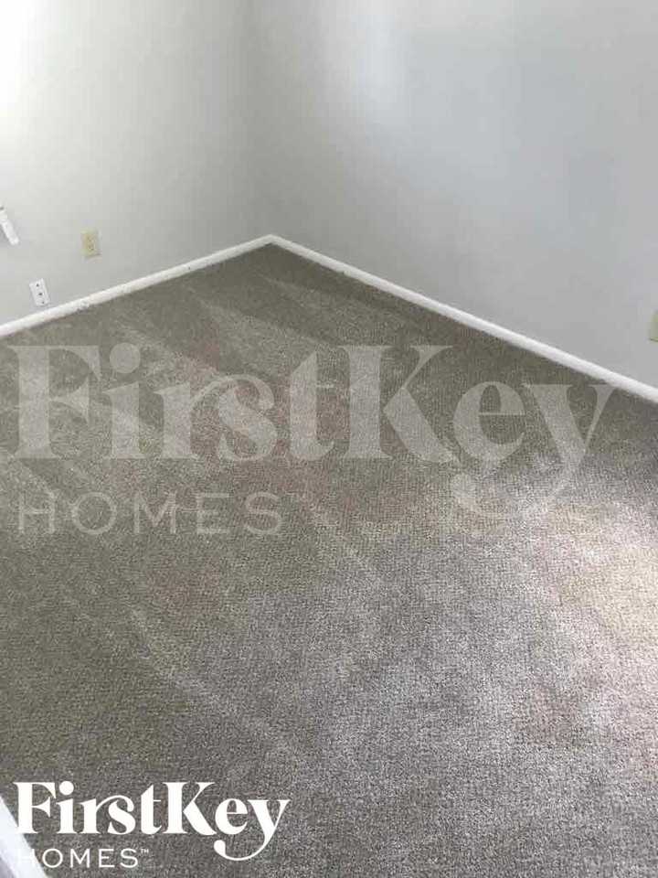 9525 E 39th Pl - Photo 7 of 14