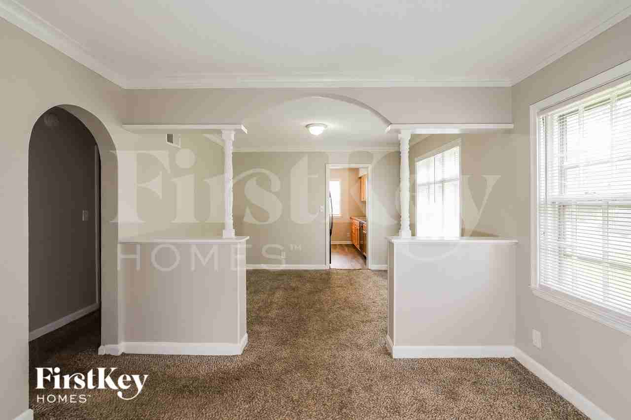 9005 E 68th Ter - Photo 5 of 19