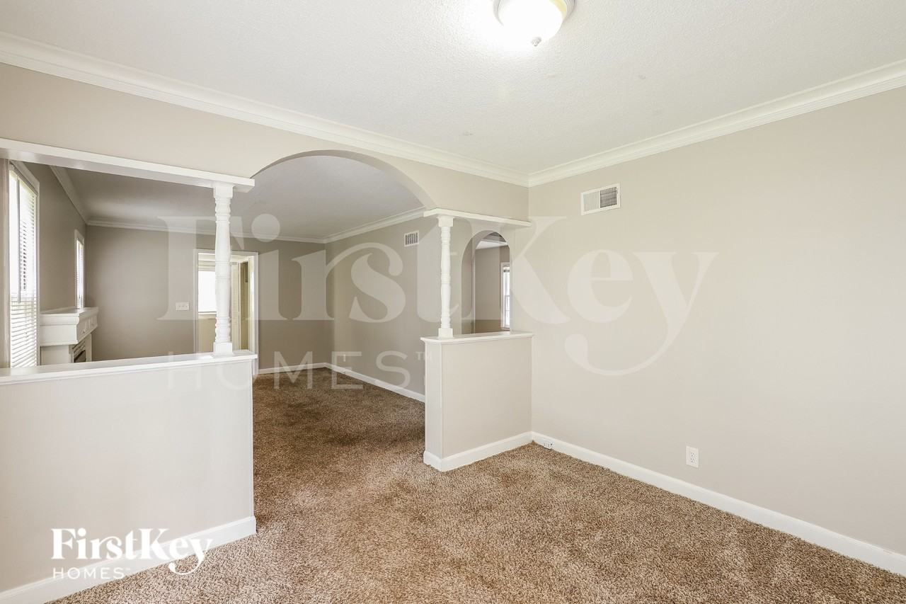 9005 E 68th Ter - Photo 6 of 19