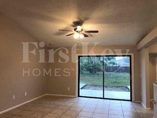 7840 Anbury Ct - Photo 7 of 26