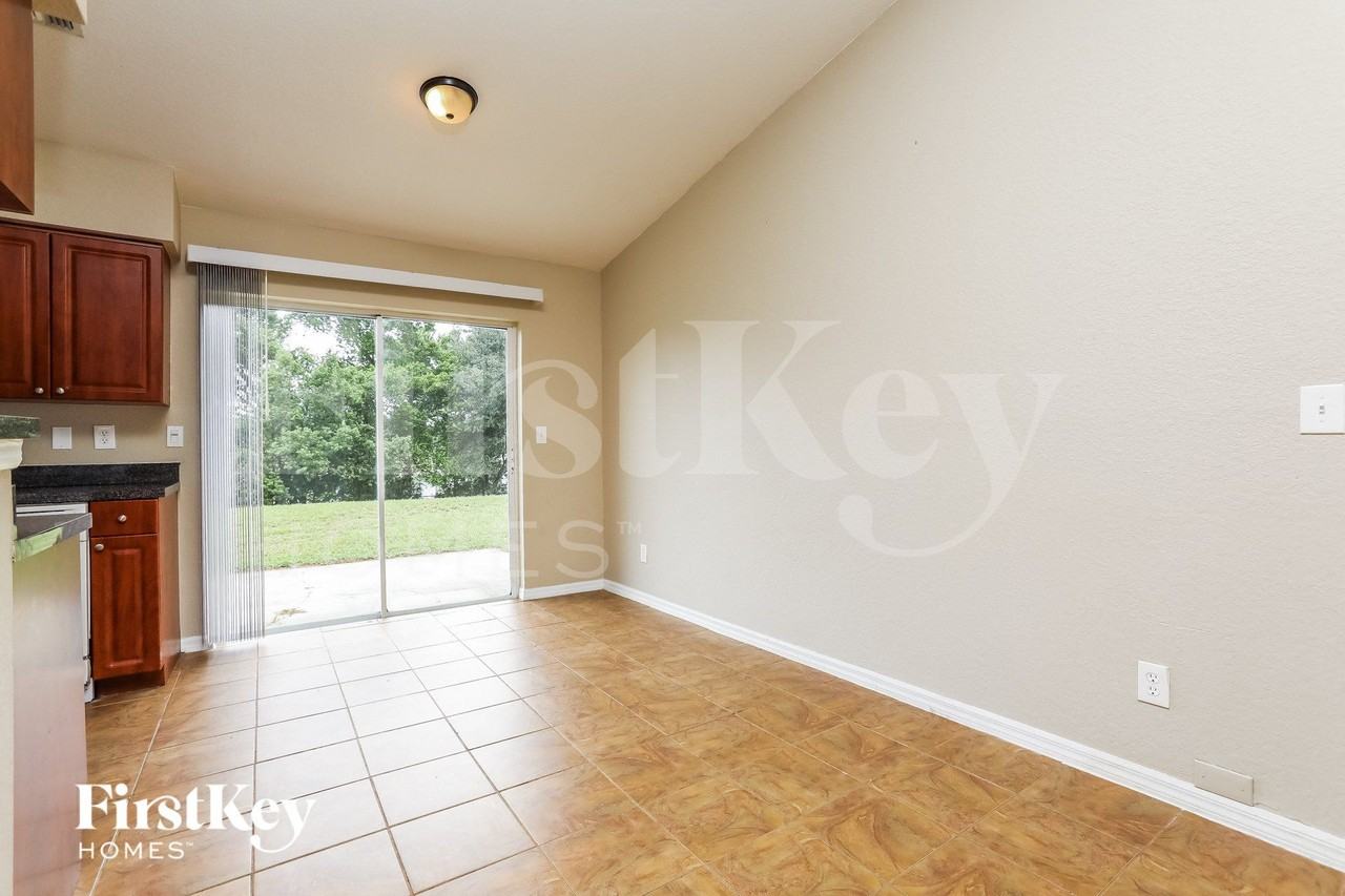 708 17th St Ne - Photo 5 of 15