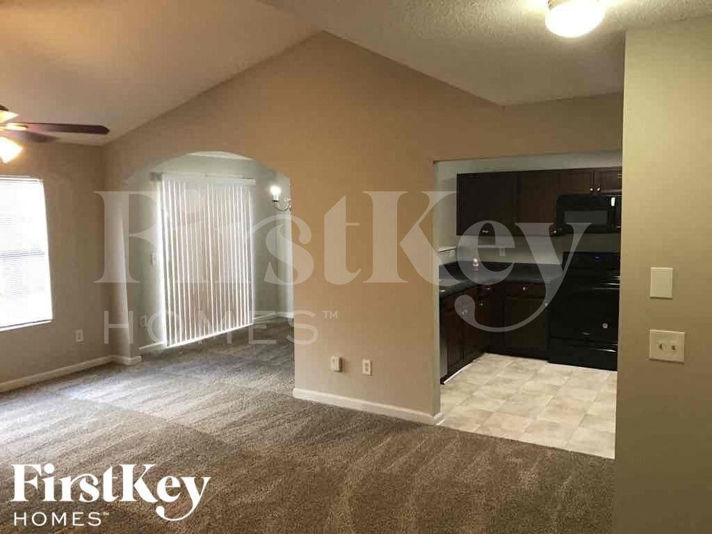 7079 Merrywood Ct - Photo 3 of 12