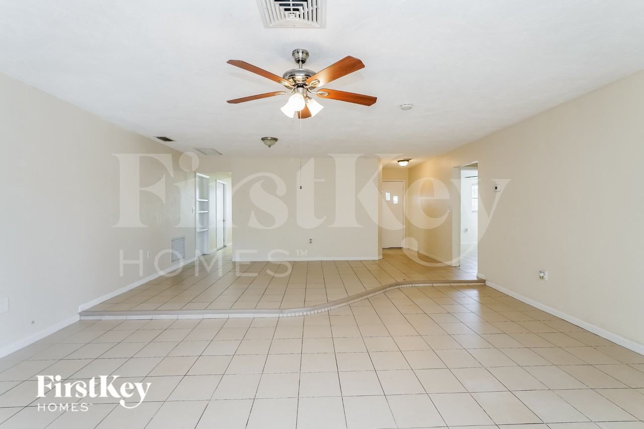 6910 297th Ave N - Photo 3 of 16