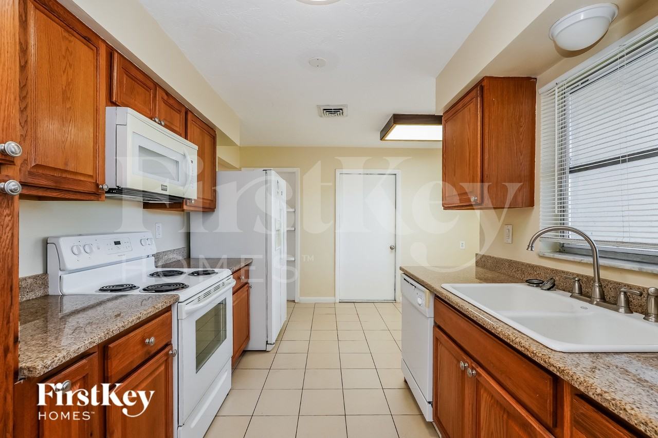 6910 297th Ave N - Photo 6 of 16