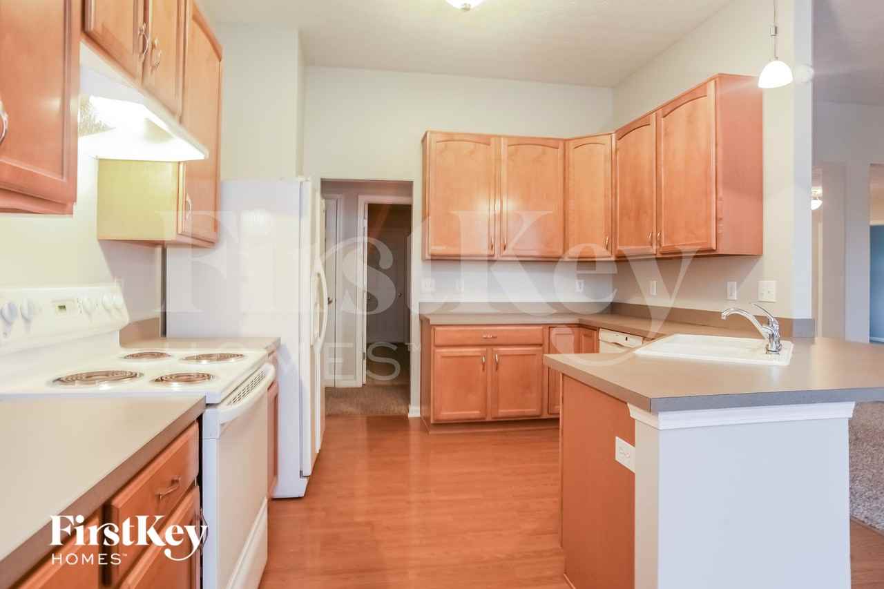 6565 Hunters Rdg S - Photo 6 of 15