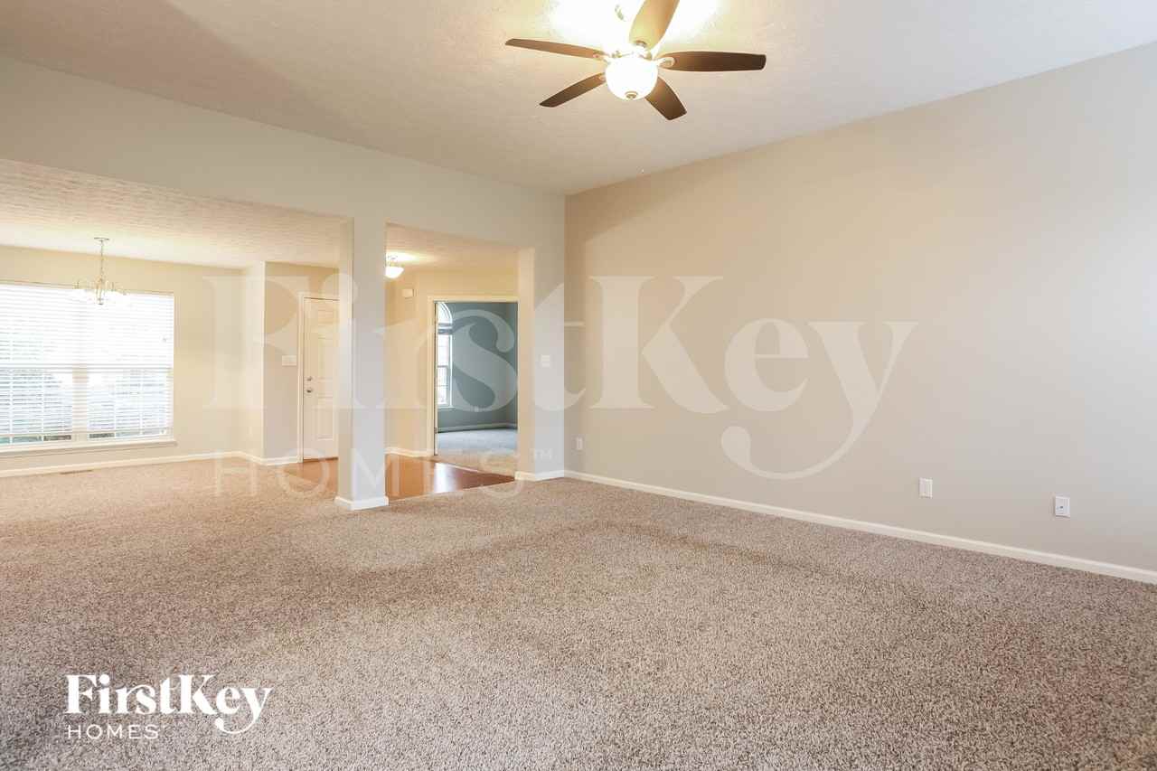 6565 Hunters Rdg S - Photo 7 of 15