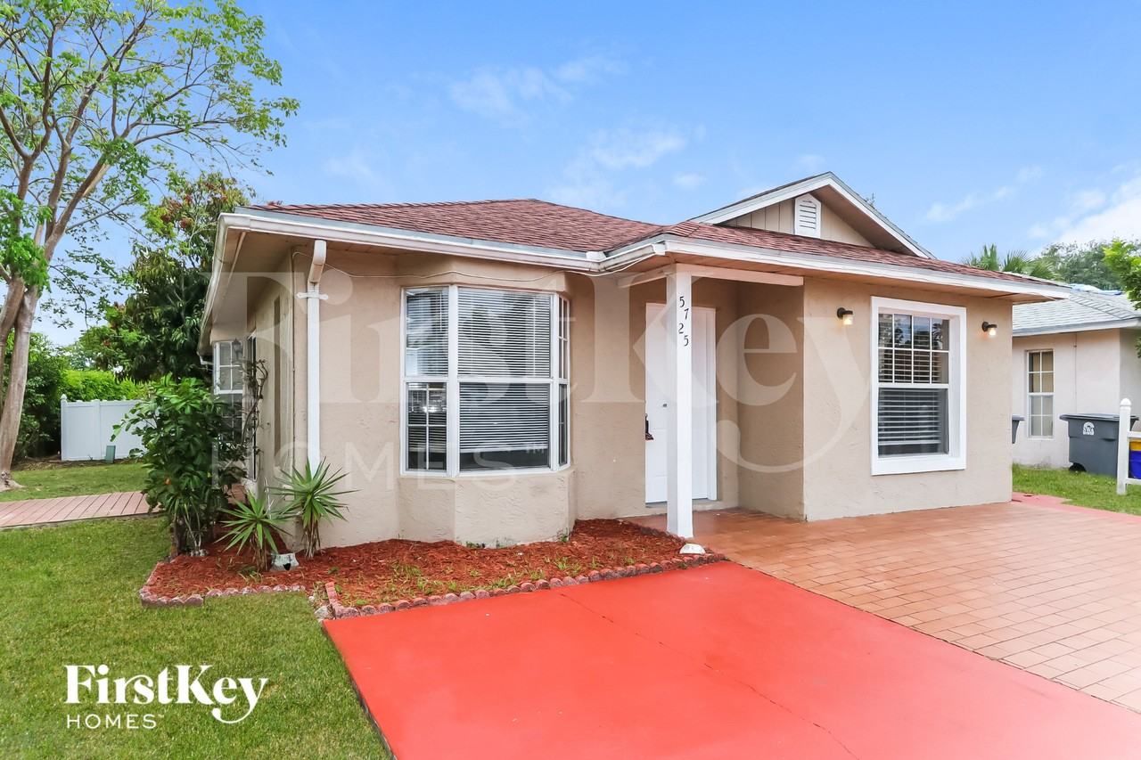 5725 Boynton Cove Way - Photo 2 of 15