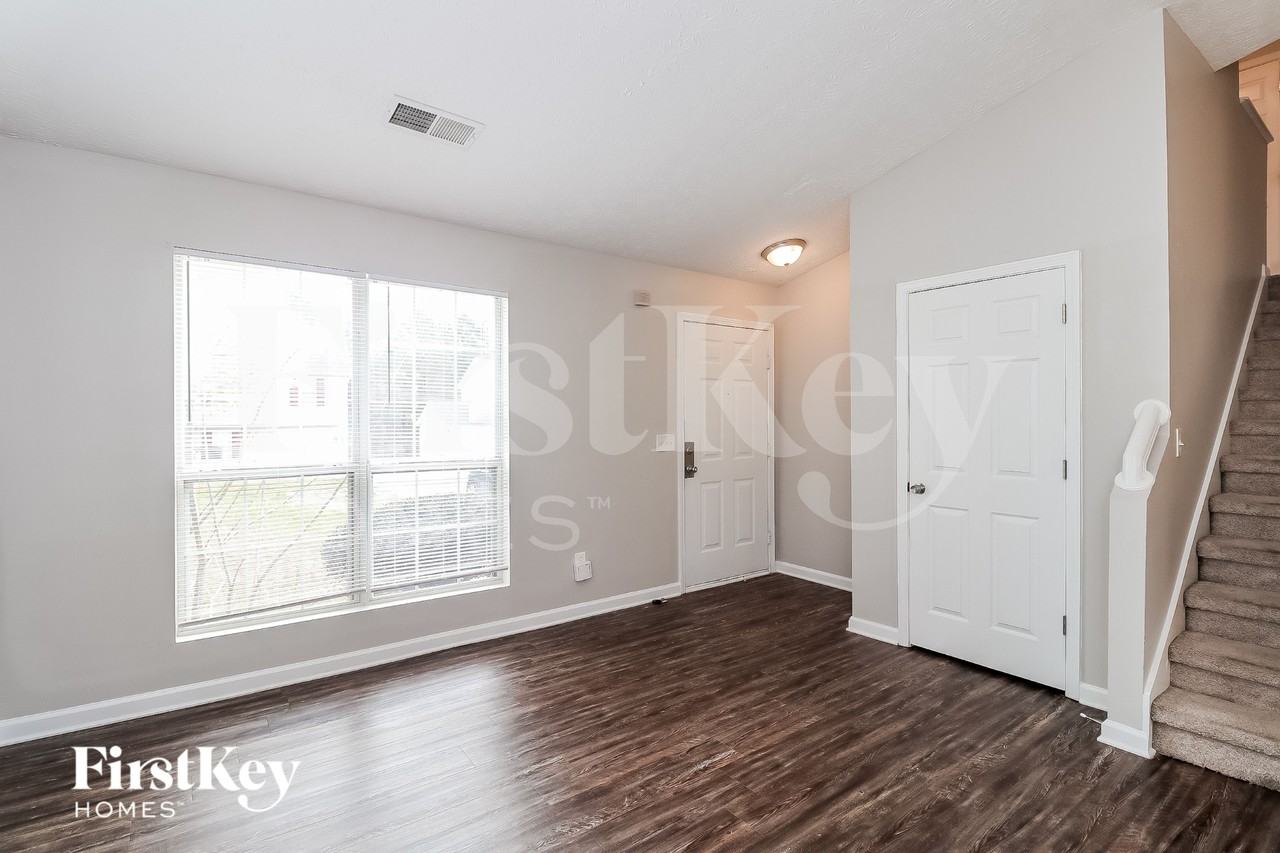 5629 Norman Ct - Photo 3 of 18