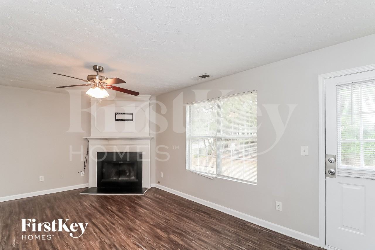 5629 Norman Ct - Photo 5 of 18