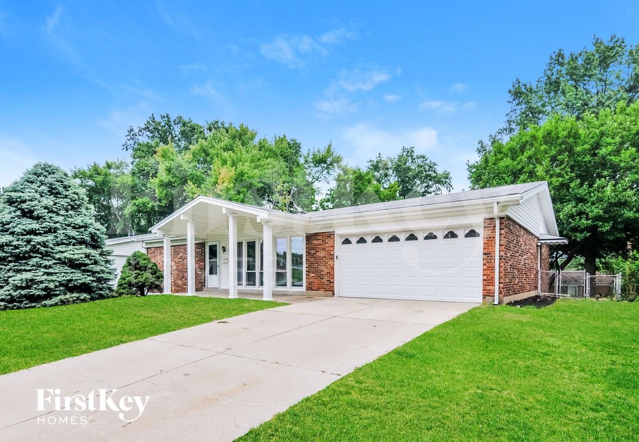 3655 Saint Catherine St - Photo 2 of 16