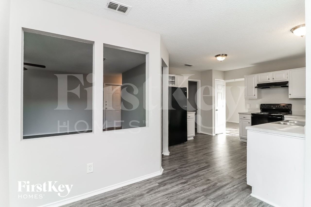 3217 Marie Ln - Photo 6 of 15