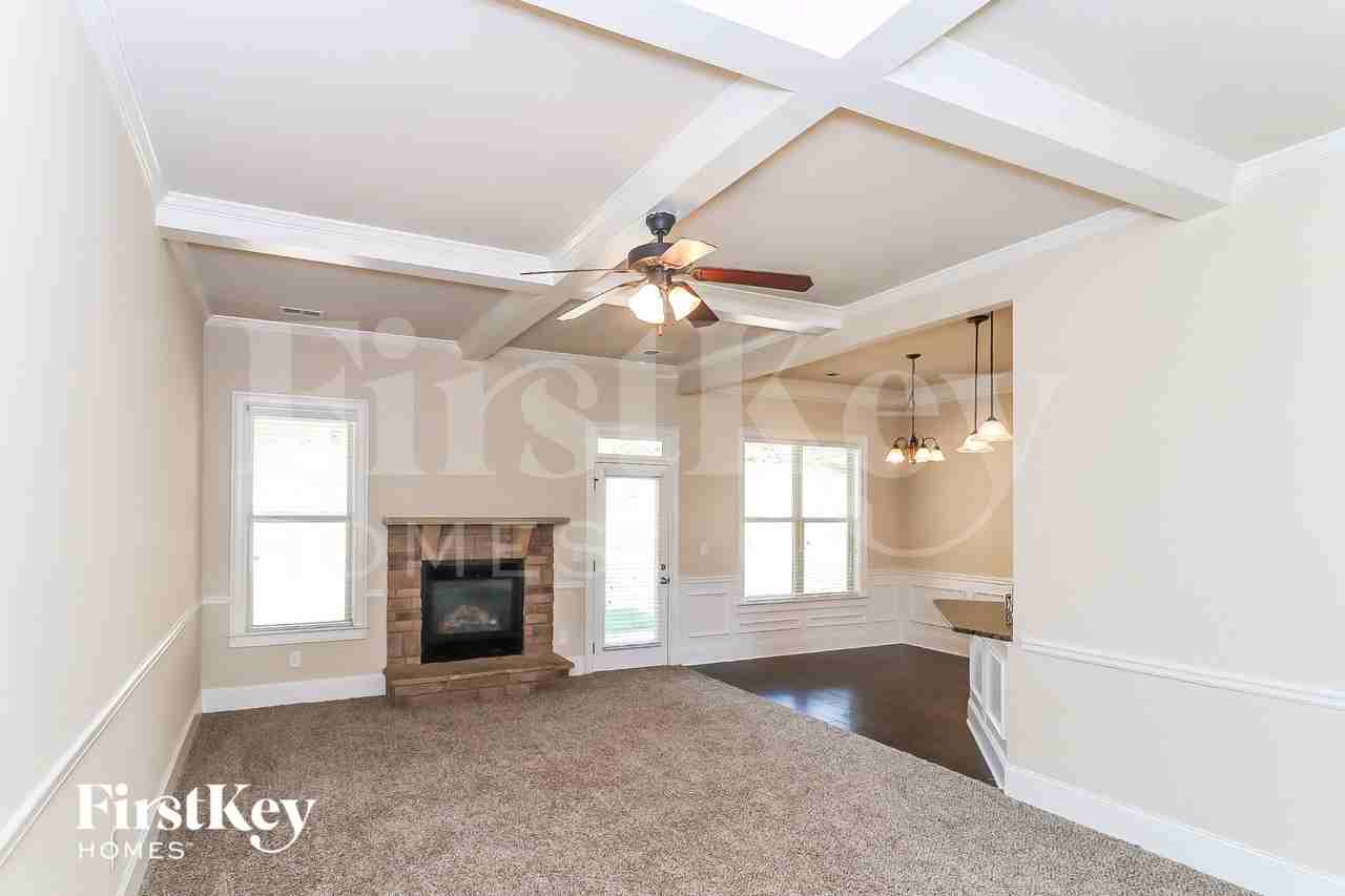 1969 Trinity Mill Dr - Photo 3 of 15