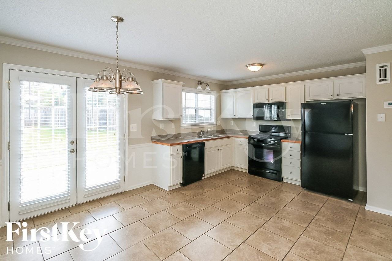 142 Riva Ridge Ln - Photo 5 of 15