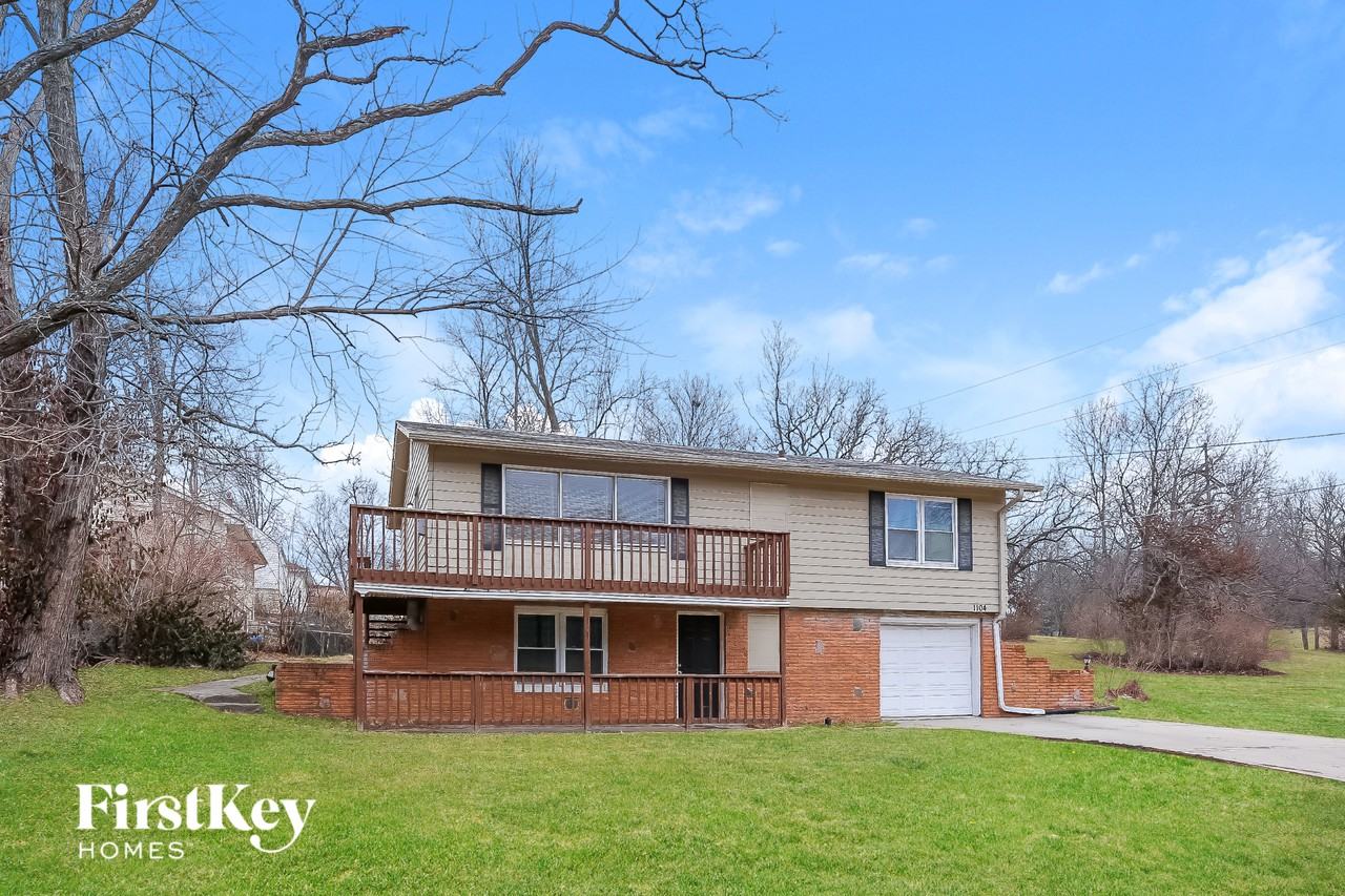 1104 Kearney Rd - Photo 2 of 15