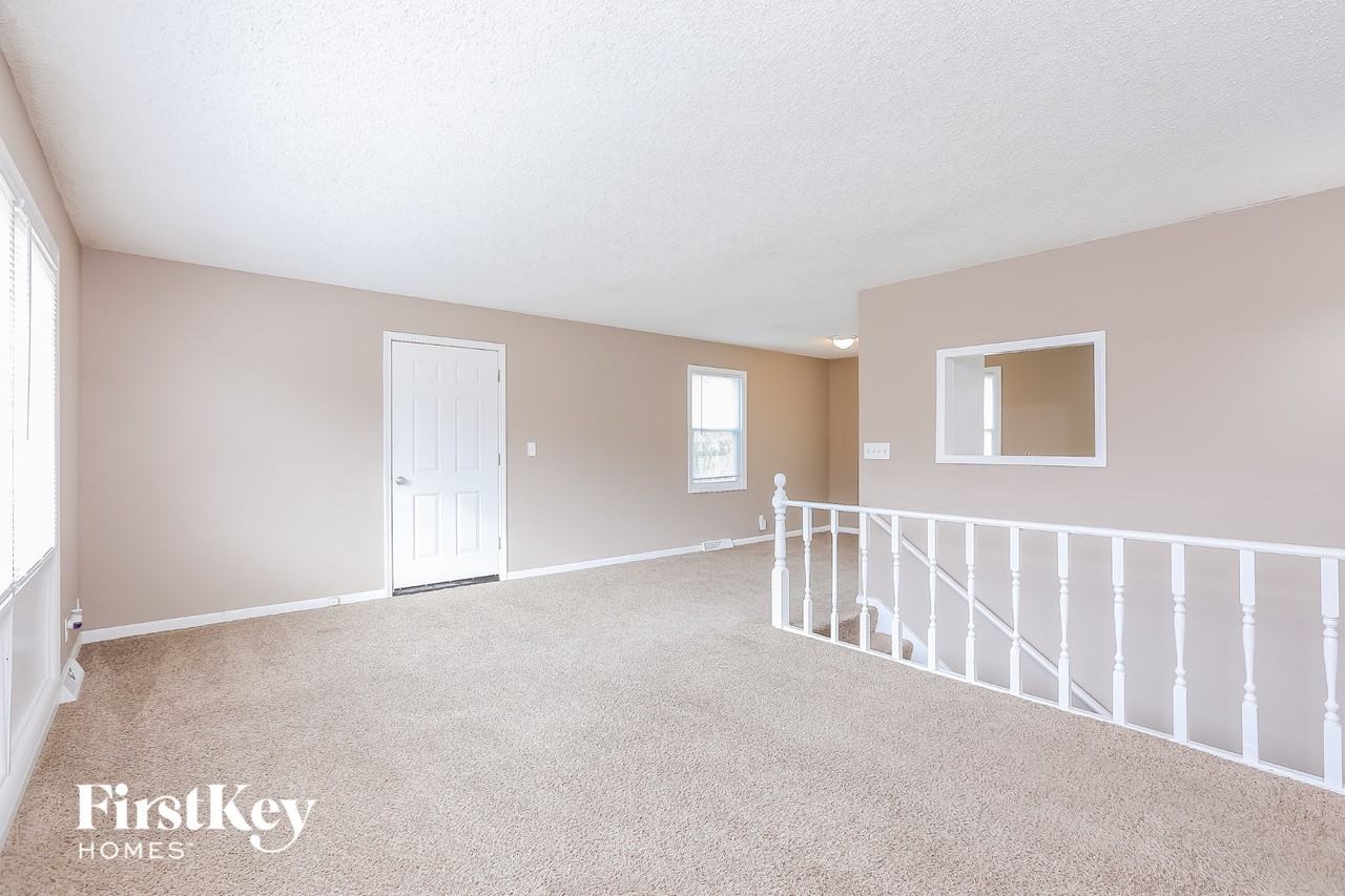 1104 Kearney Rd - Photo 7 of 15