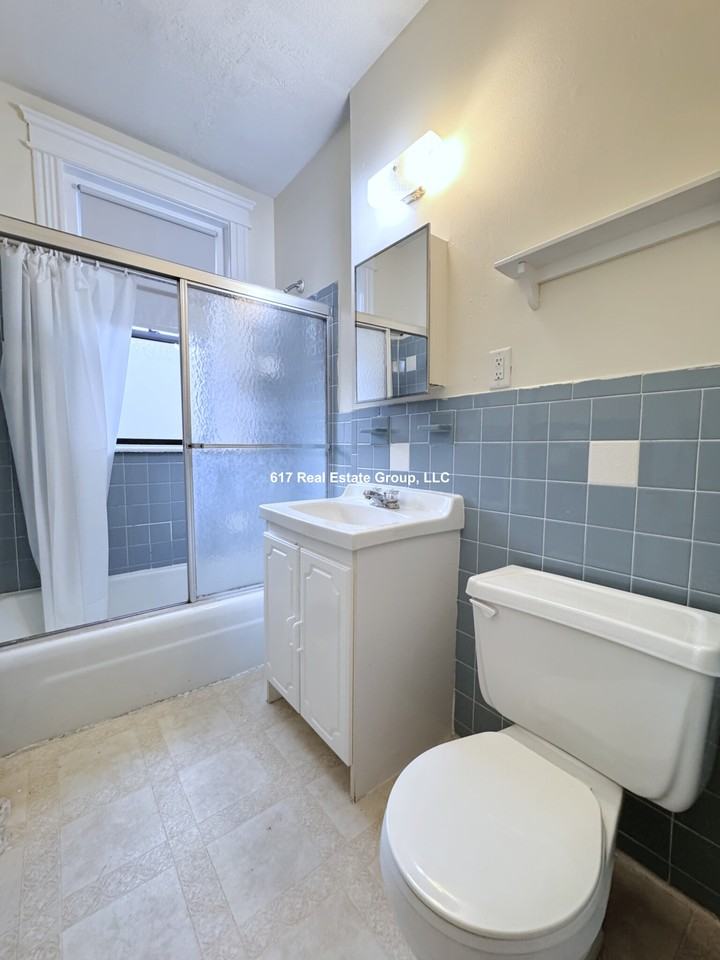 1152 Commonwealth Ave #45 - Photo 5 of 10