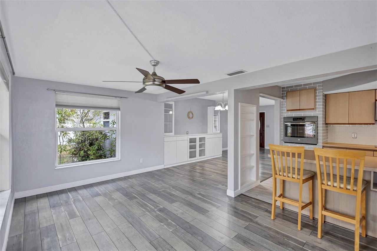 2544 Burnice Dr - Photo 6 of 38