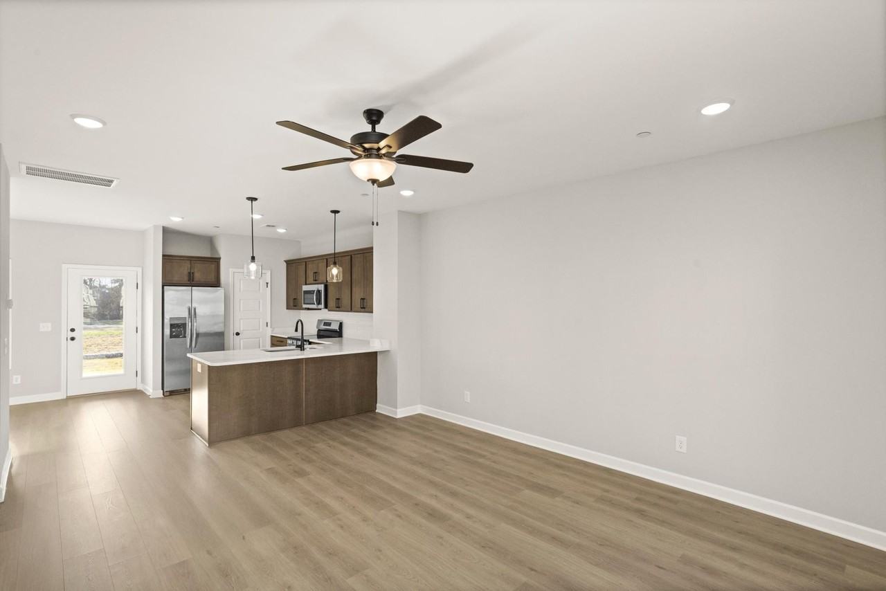 514 Tappan Pvt Ln - Photo 4 of 29