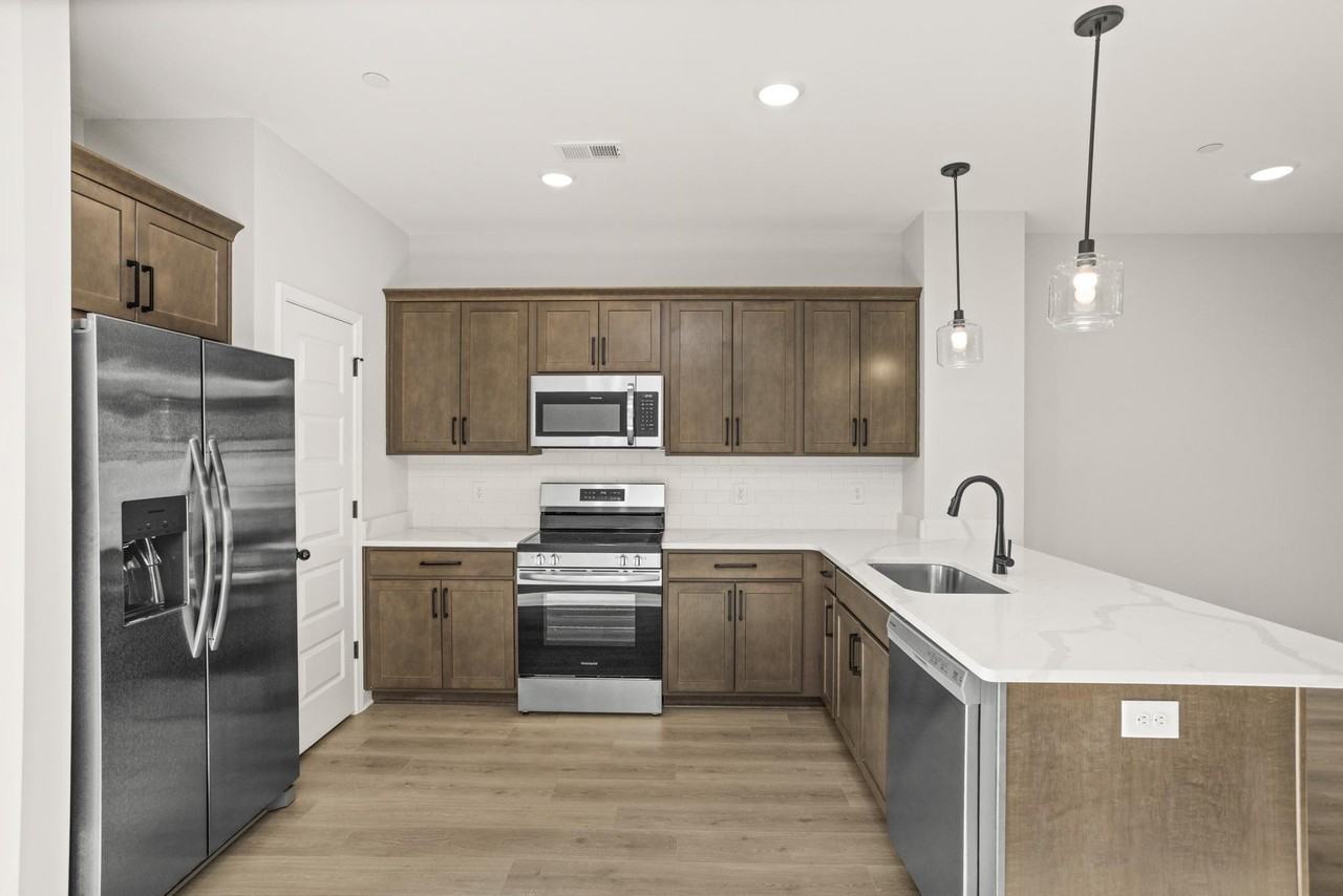 514 Tappan Pvt Ln - Photo 6 of 29