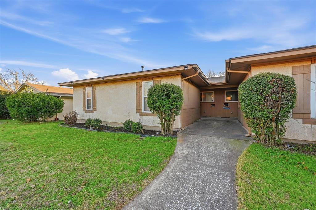 624 Taylor Ct - Photo 3 of 23