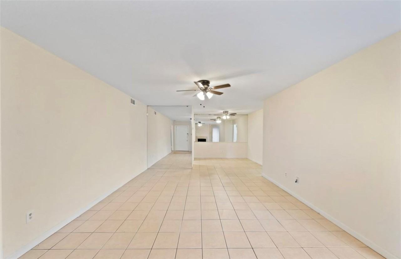 9797 Leawood Blvd Boulevard #203 - Photo 5 of 11