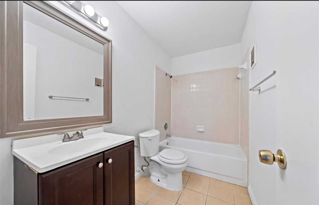 9797 Leawood Blvd Boulevard #203 - Photo 6 of 11