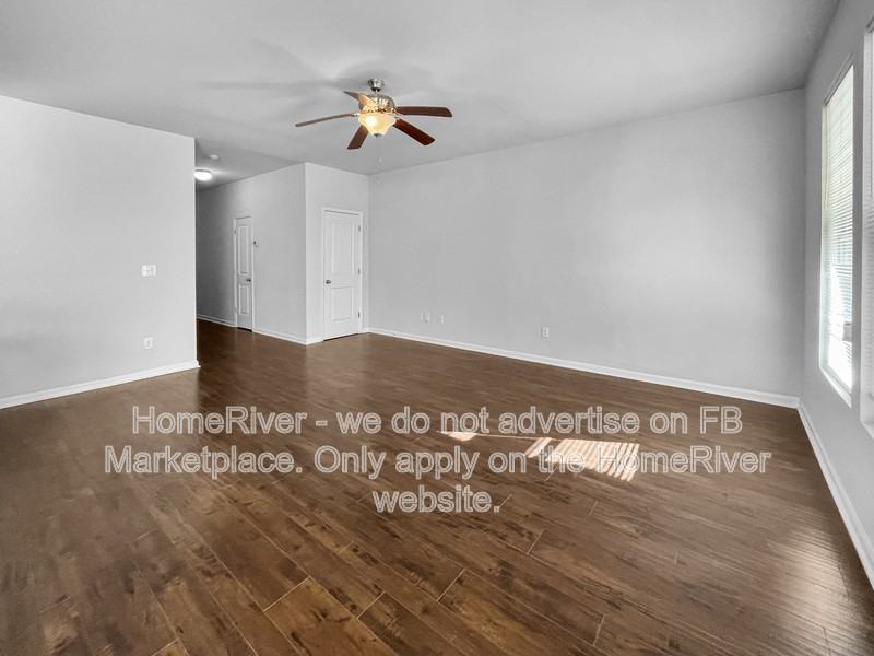 116 Daisy Cir - Photo 3 of 24