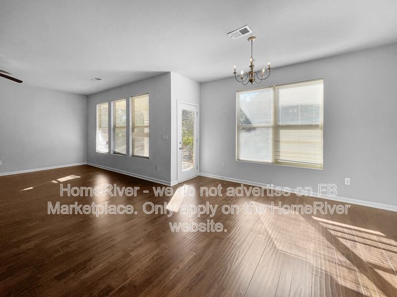 116 Daisy Cir - Photo 4 of 24