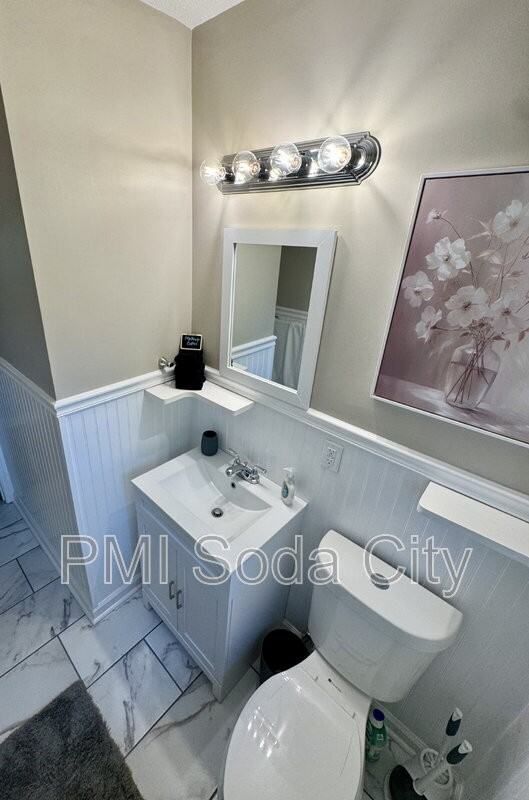 3615 Truman St - Photo 5 of 23