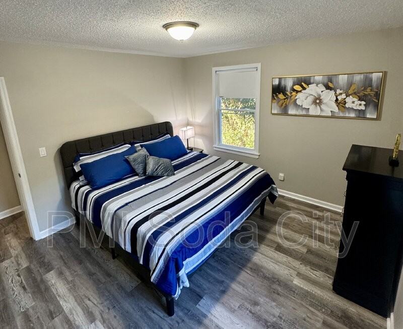 3615 Truman St - Photo 7 of 23