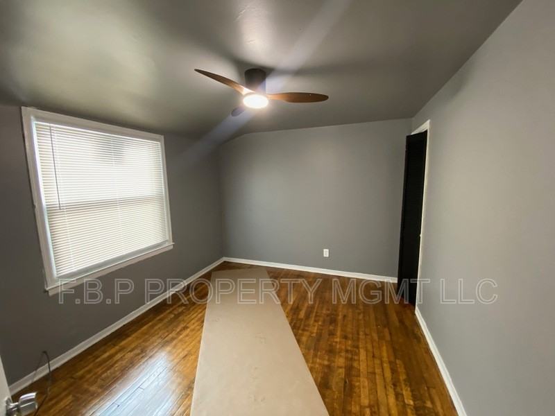 17190 Ontario St - Photo 5 of 5