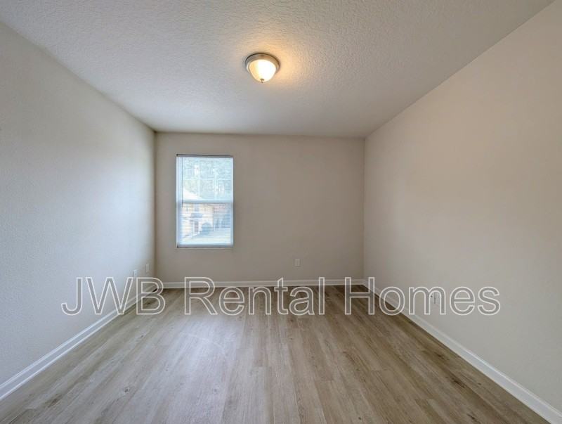 10961 Hidden Haven Ct - Photo 6 of 17