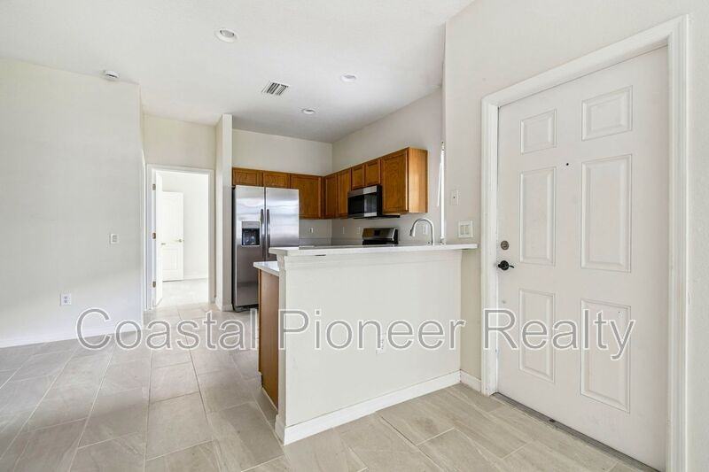 6723 Lake Camden Way - Photo 3 of 44