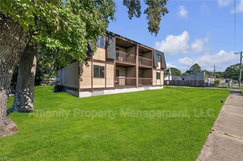 620 Celey St #4 - Photo 2 of 15