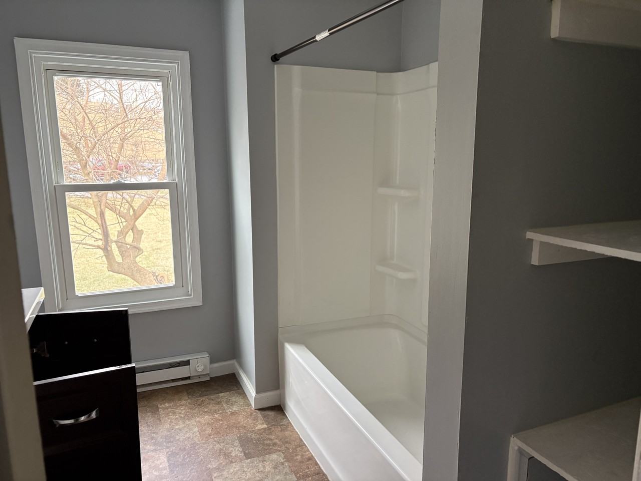 233 Lee St - Photo 5 of 20