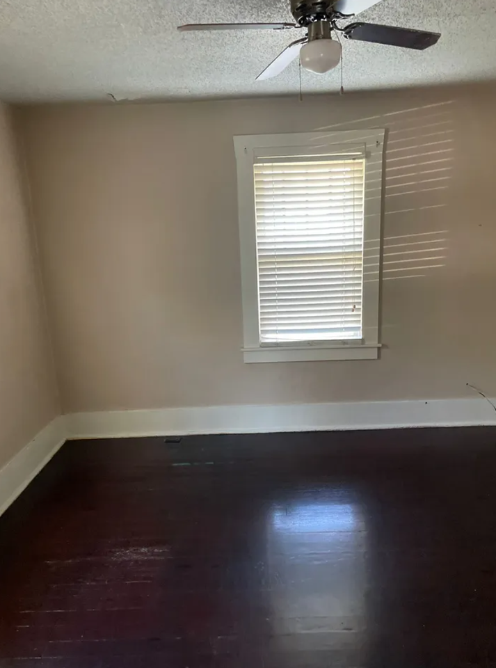 500 W Ash St #500WASH - Photo 3 of 12