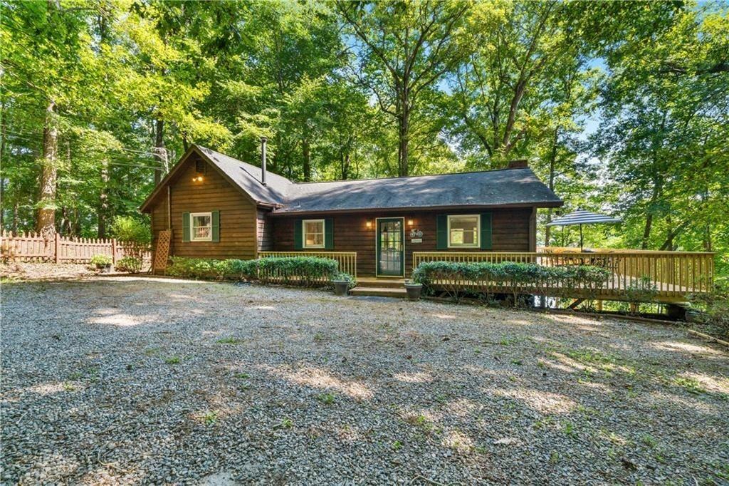 180 Waterfront Dr - Photo 2 of 49