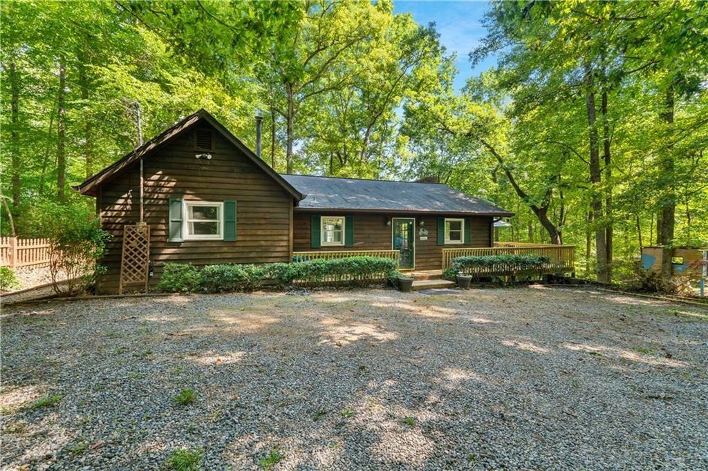 180 Waterfront Dr - Photo 3 of 49