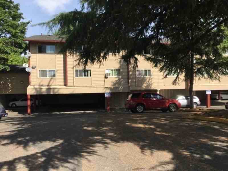 13431 Se Stark St - Photo 2 of 16