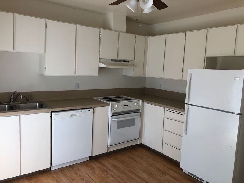 13431 Se Stark St - Photo 3 of 16