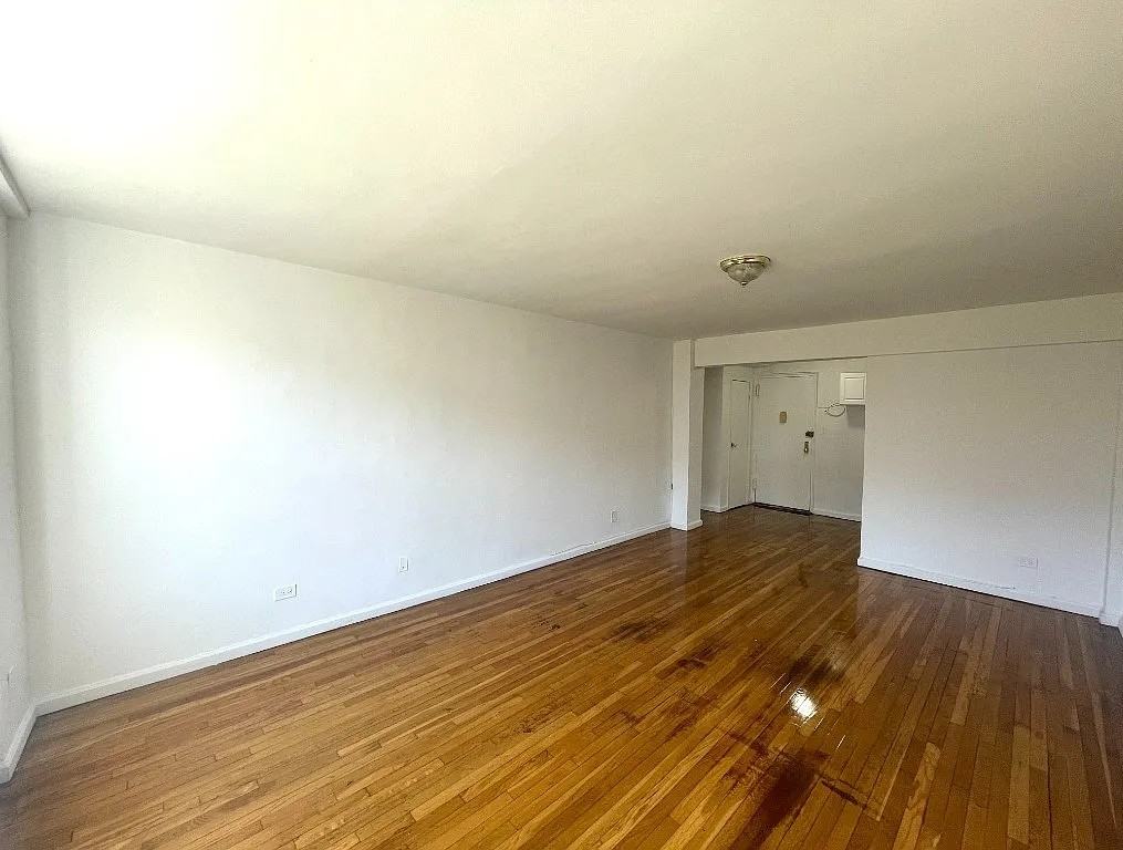 14477 41st Ave #226 - Photo 3 of 9