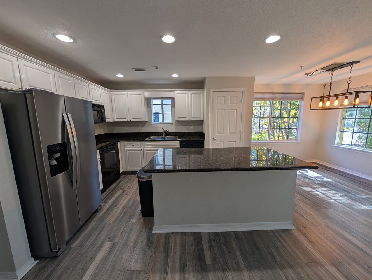 5202 Hampton Beach Pl - Photo 6 of 40