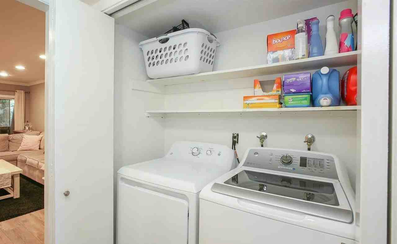 15030 Victory Blvd - Photo 2 of 10