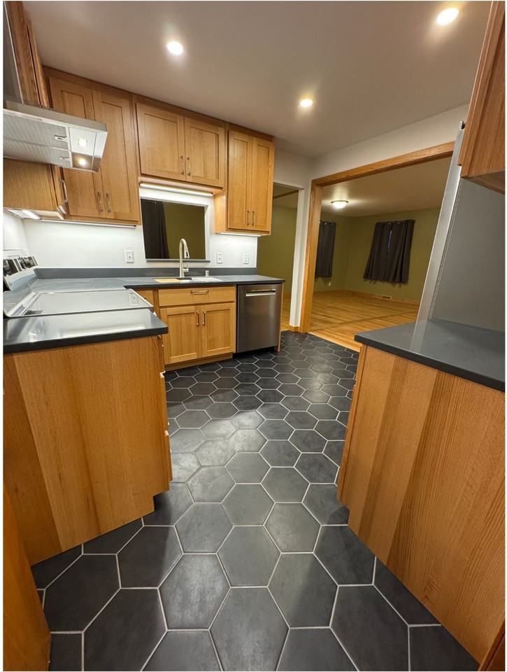 3921 Sycamore Ave #NA - Photo 4 of 31