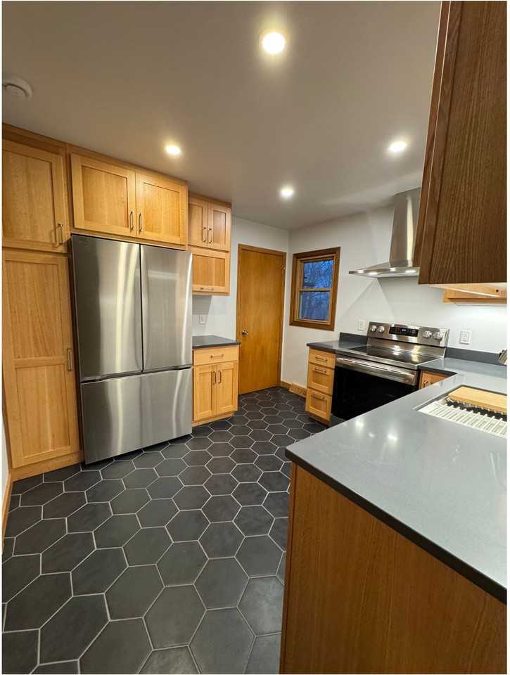 3921 Sycamore Ave #NA - Photo 5 of 31