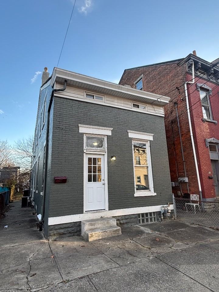 221 E Martin Luther King Jr Blvd - Photo 2 of 20