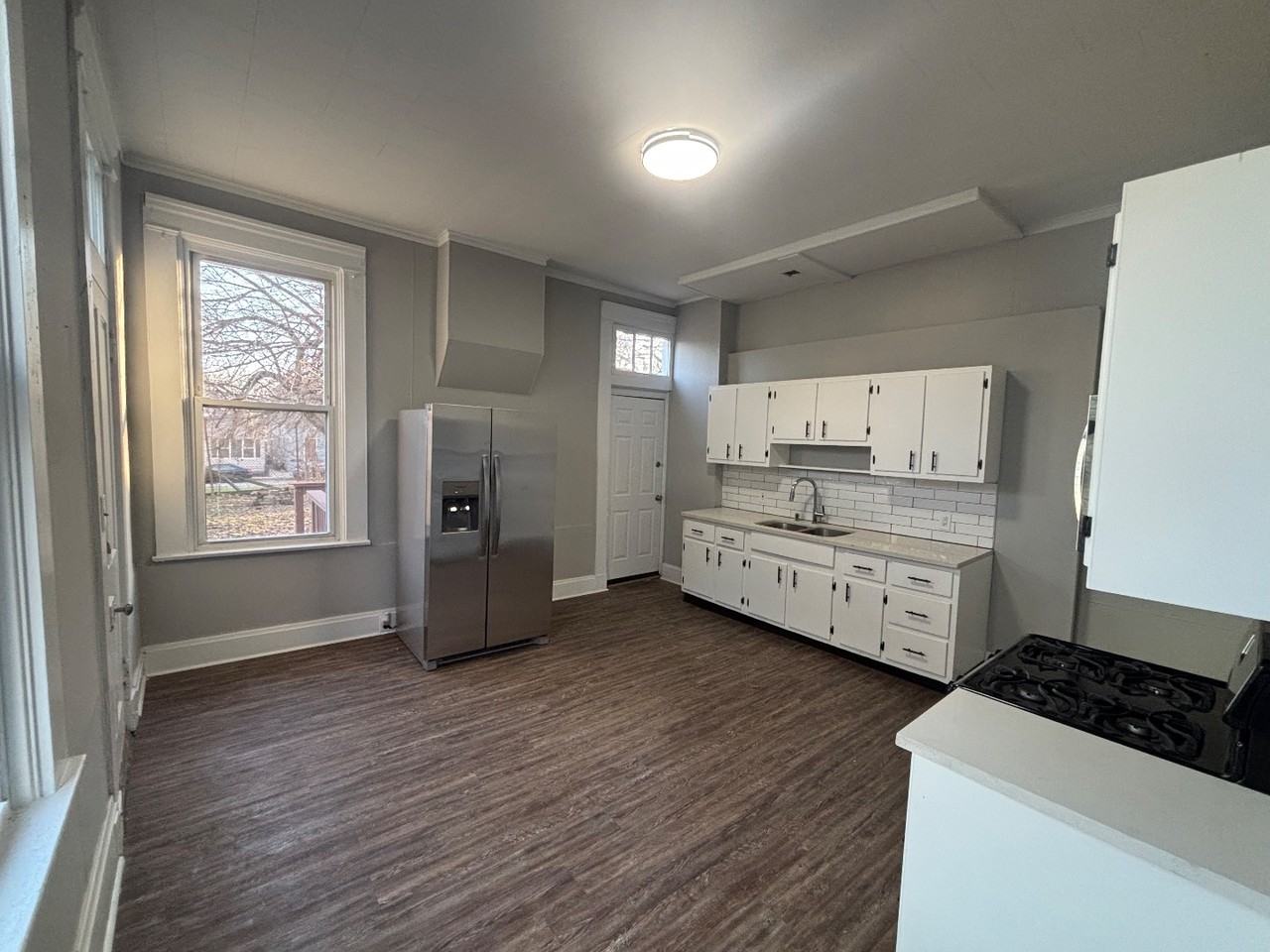 221 E Martin Luther King Jr Blvd - Photo 4 of 20